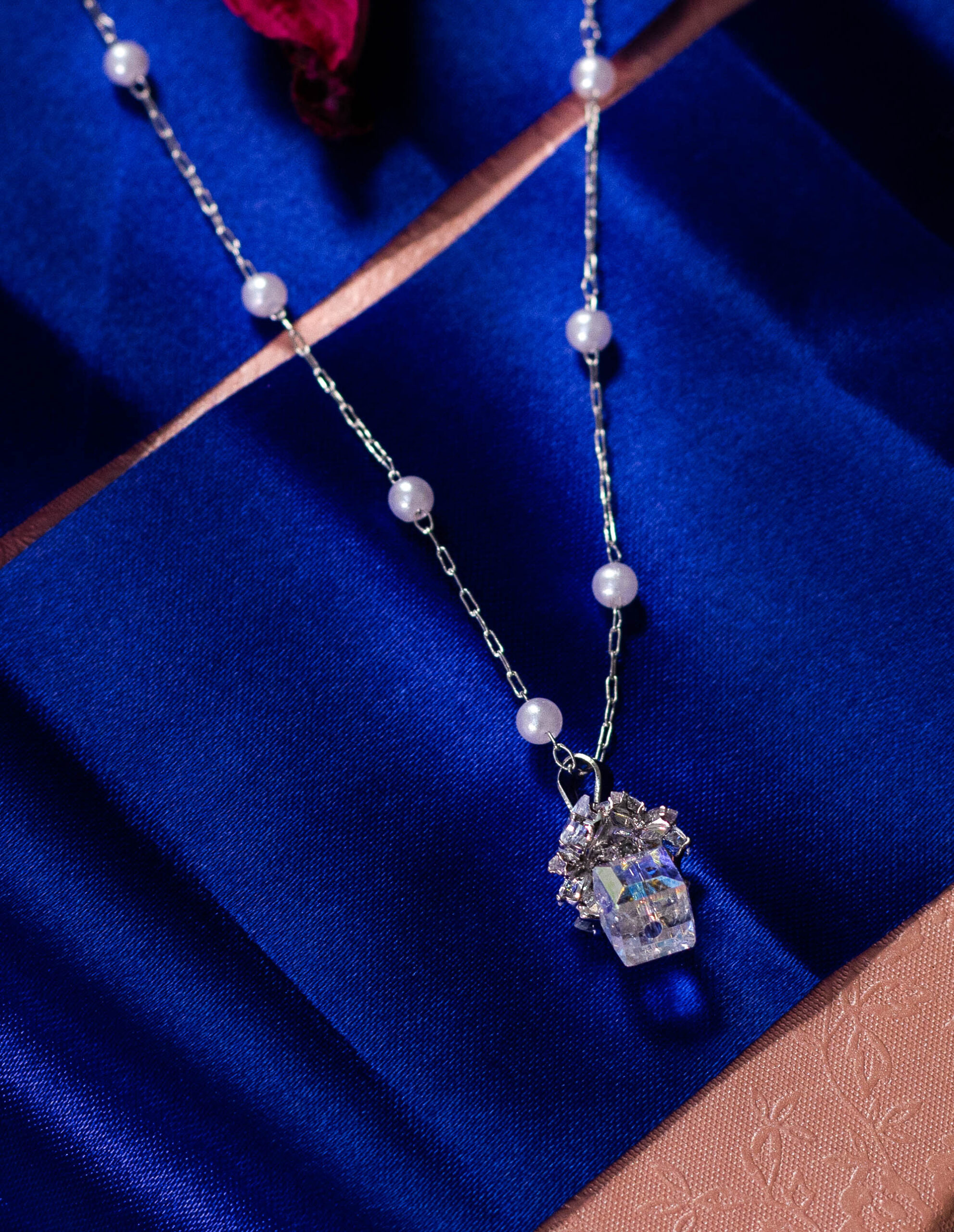 Raw Crystal Quartz Pendant Necklace with Pearl Accents - Image 2