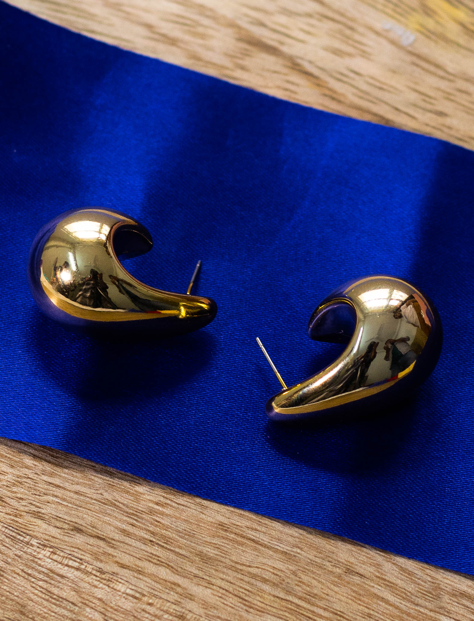 Sculptural Crescent Stud Earrings - Image 2