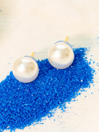 2 Pair of Classic Pearl Stud Earrings