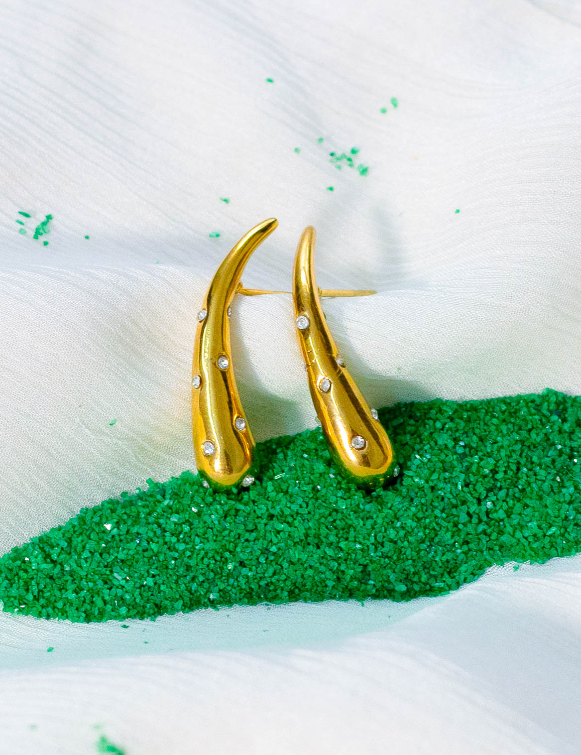 Sleek Curve Stud Earrings